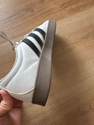 Zapatillas Adidas  samba Blancas y Beige