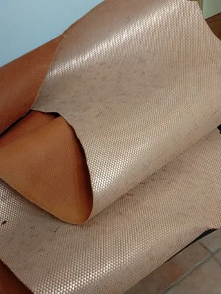 Falda de piel vaquetilla