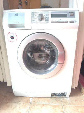 Lavadora AEG muy buena