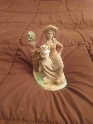 Figuras varias de porcelana