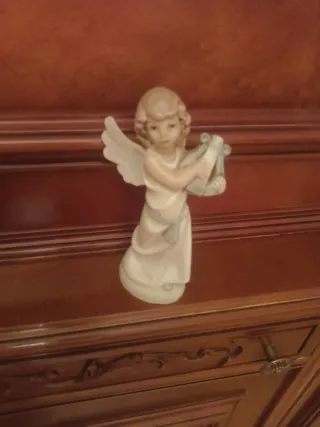 Figuras varias de porcelana