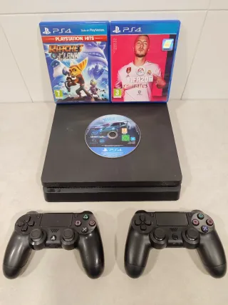 PS4 (PlayStation 4) Nera + 2 Controller + Giochi