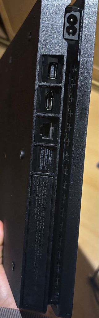 PS4 Slim 1TB + GTA V Premium + MotoGP