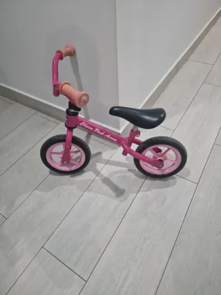 Bici de equilibrio rosa Chicco