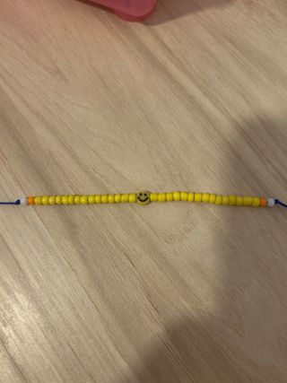 Pulseras artesanales hechas a mano