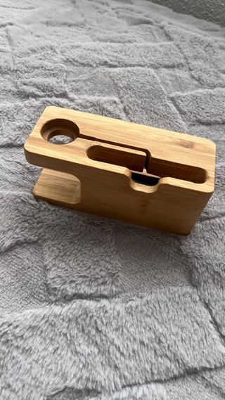 Soporte madera iPhone y Watch