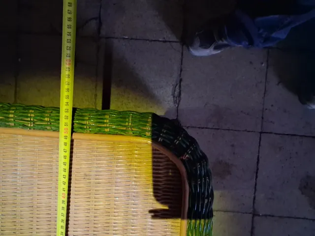 Cómoda y mesita de noche de mimbre