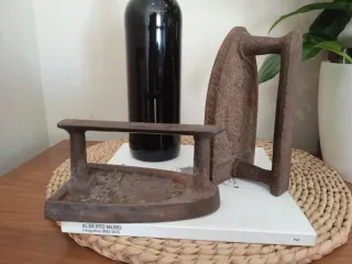 Pareja de planchas antiguas de hierro fundido