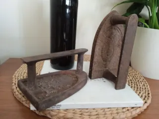 Pareja de planchas antiguas de hierro fundido