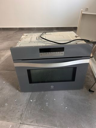 Horno Microondas Balay Gris.