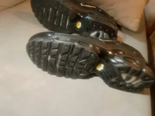 Zapatillas Nike Unisex Negras y Amarillas