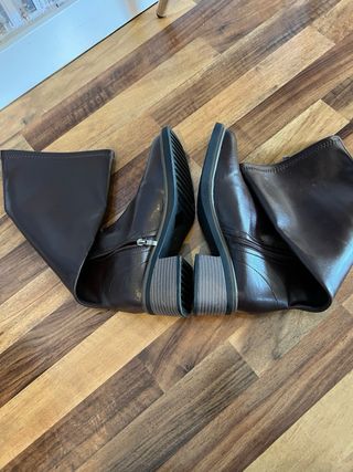 Stivali alti marroni da donna