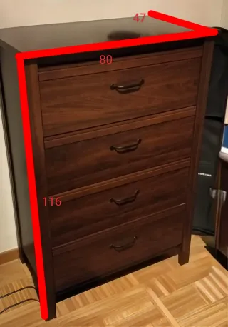 Comò in noce e 2 comodini