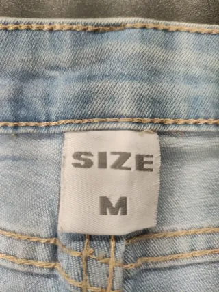 Pantalón vaquero azul claro Talla 36