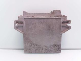 CENTRALITA MOTOR UCE RENAULT TRAFIC FURGÓN (2)