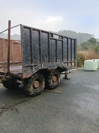 Remolque NAF 4 metros teléfono 696121711