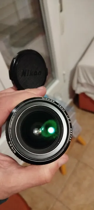 Óptica nikkor 28/2.8 like new