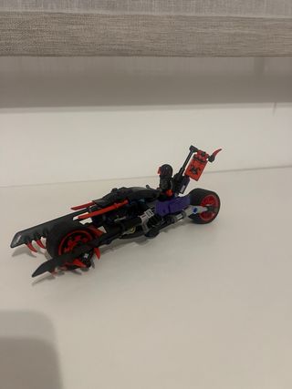 2 Motos LEGO Ninjago + 2 Figuras