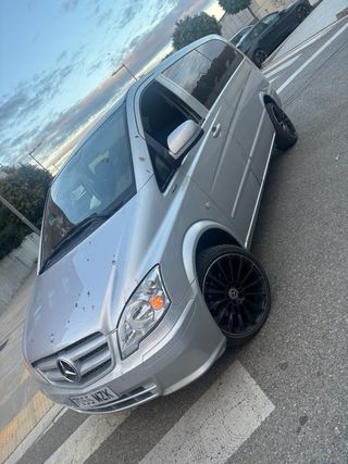 Mercedes-Benz Vito 2013
