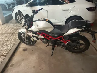 Benelli 125cc Naked Manual