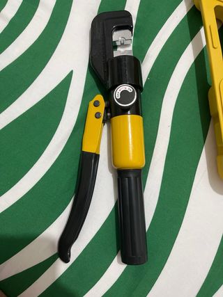 Herramienta Prensadora Hidráulica de Cables