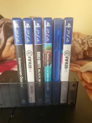 PS4 1TB con 2 mandos (azul y blanco)