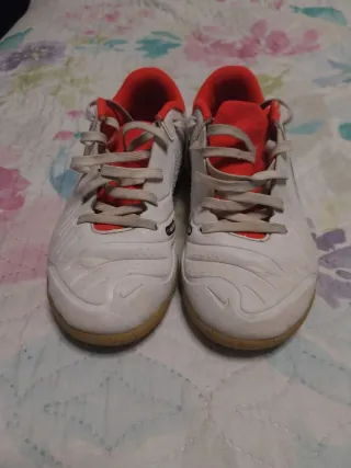 Zapatillas Fútbol Nike Blancas y Naranja