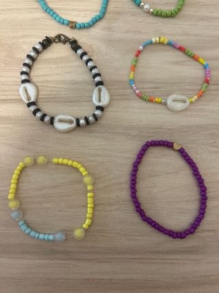 Pulseras artesanales de cuentas