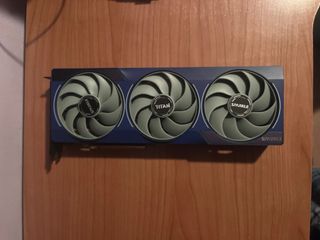 Tarjeta Gráfica 12 GB Intel B580 Sparkle Titan