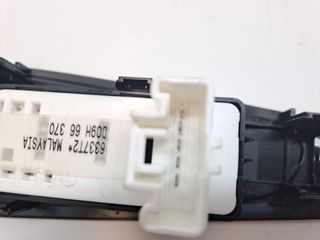 MANDO ELEVALUNAS TRASERO DERECHO MAZDA 2 LIM. ()