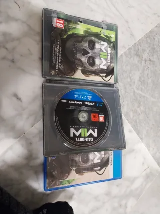 PS4 Call of Duty Modern Warfare II + Steelbook
