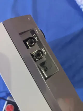 Consola  Blanca y Gris