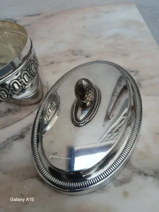 Caja de té antigua de plata