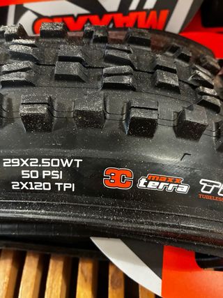 Maxxis Minion DHF 29x2.50WT 3C MAXX  TERRA DD TR