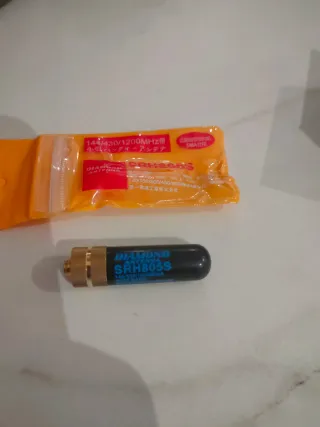 Antena Diamond SRH805S 144/430/1200MHz