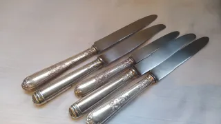 Cubiertos antiguos de metal plateado