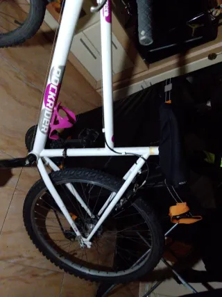 Bicicleta Rockrider Blanca como nueva Por no usar