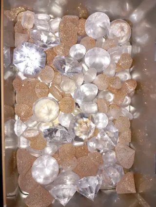 Lote de perlas y abalorios para manualidades