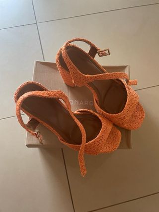 Sandalias naranjas plataforma tacón 38