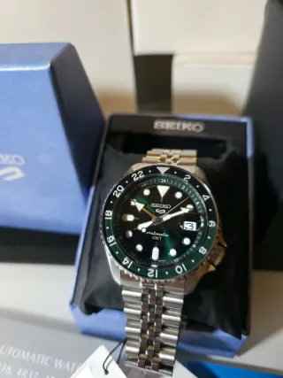 Reloj automático Seiko SKX Sports GMT