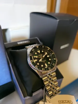Reloj automático Seiko SKX Sports GMT