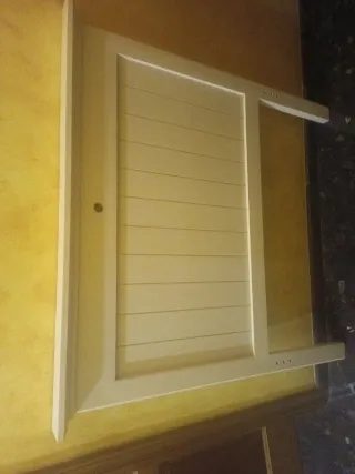 Cabecero de madera blanco roto para cama de 90.