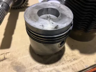 Cilindro y pistón Ruggerini Pasquali Minsel