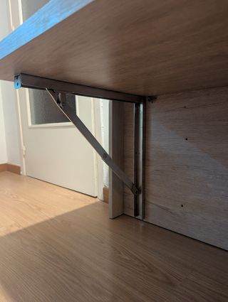 Mesa abatible de pared ideal para pisos pequeños /