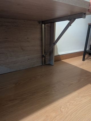 Mesa abatible de pared ideal para pisos pequeños /