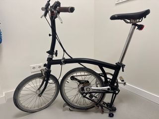 Bicicleta Brompton Negra Plegable