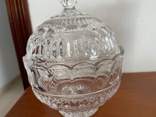 Bombonera y jarrón de cristal