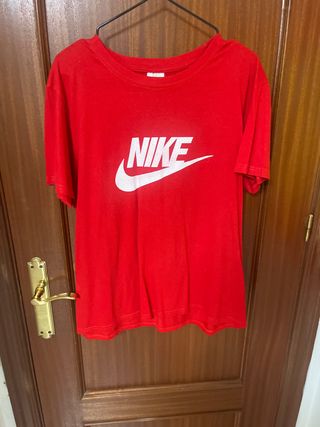 Camiseta Nike Roja