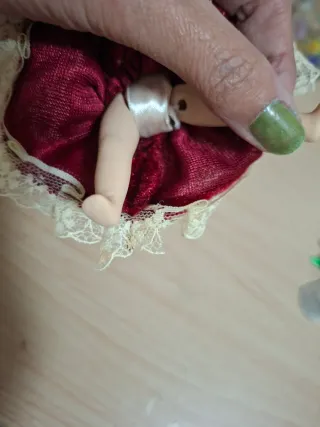 Lotto di 20 Mini Bambole in Porcellana Biscuit Vintage