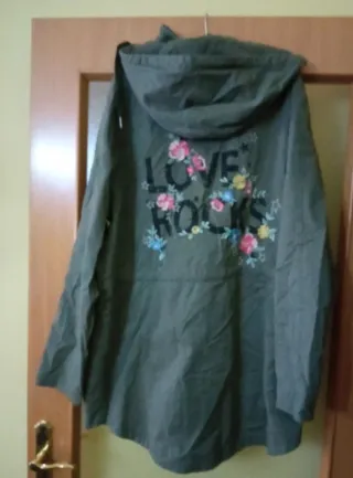 Gabardina verde mujer